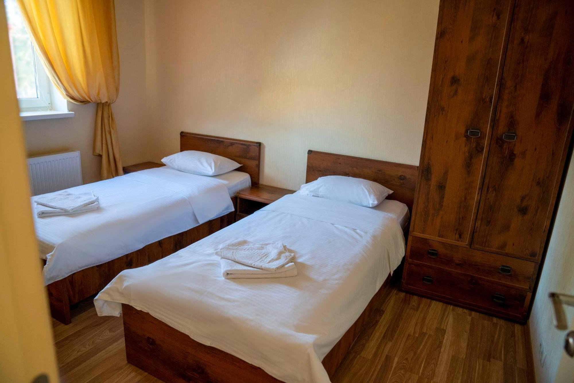 Guest House Kiev Forest Bagian luar foto