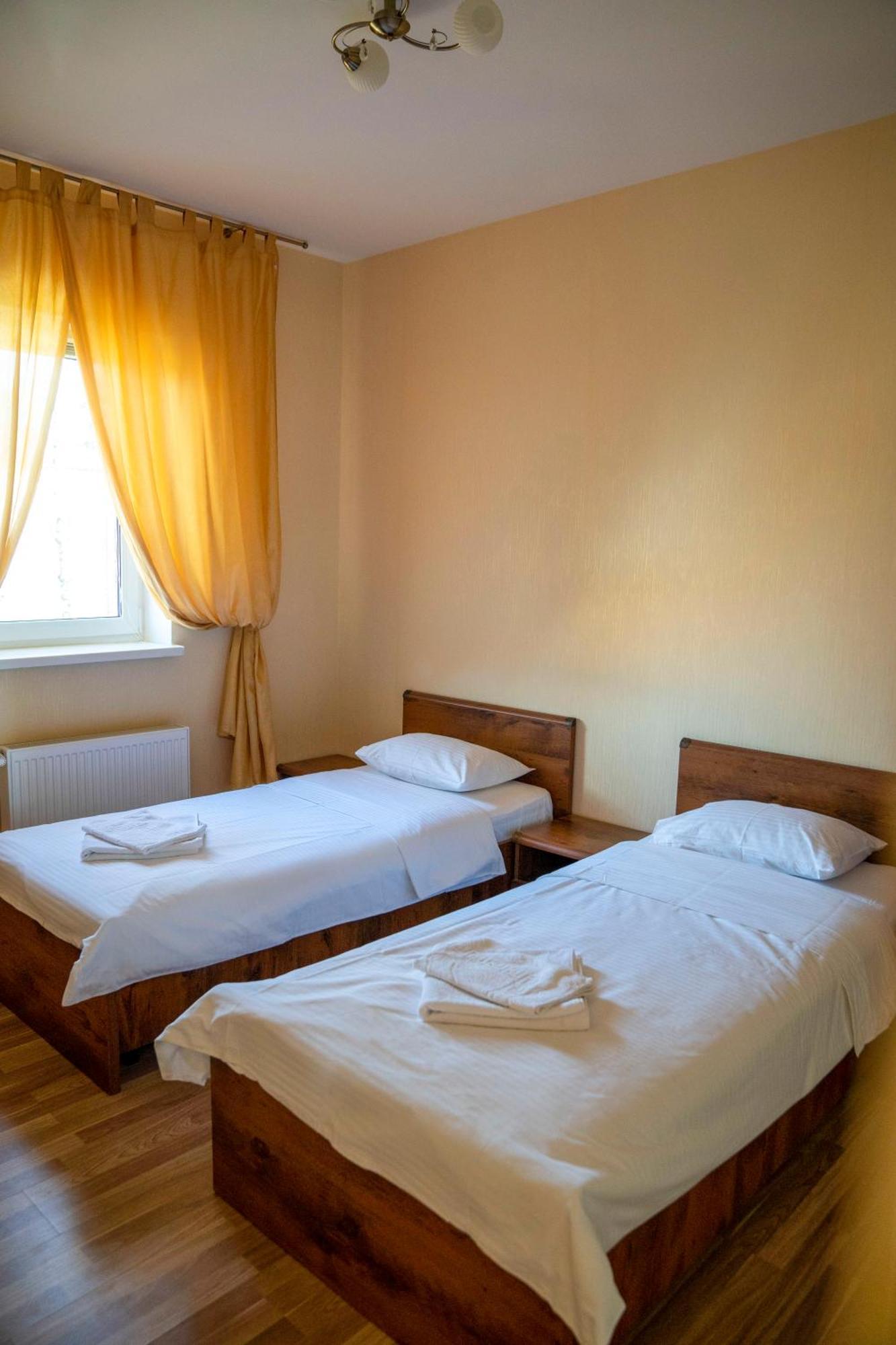 Guest House Kiev Forest Bagian luar foto